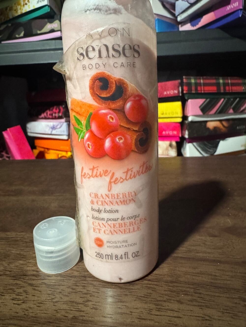 Avon senses festive festivities “cranberry & cinnamon” body lotion 8.4 Fl Oz.
